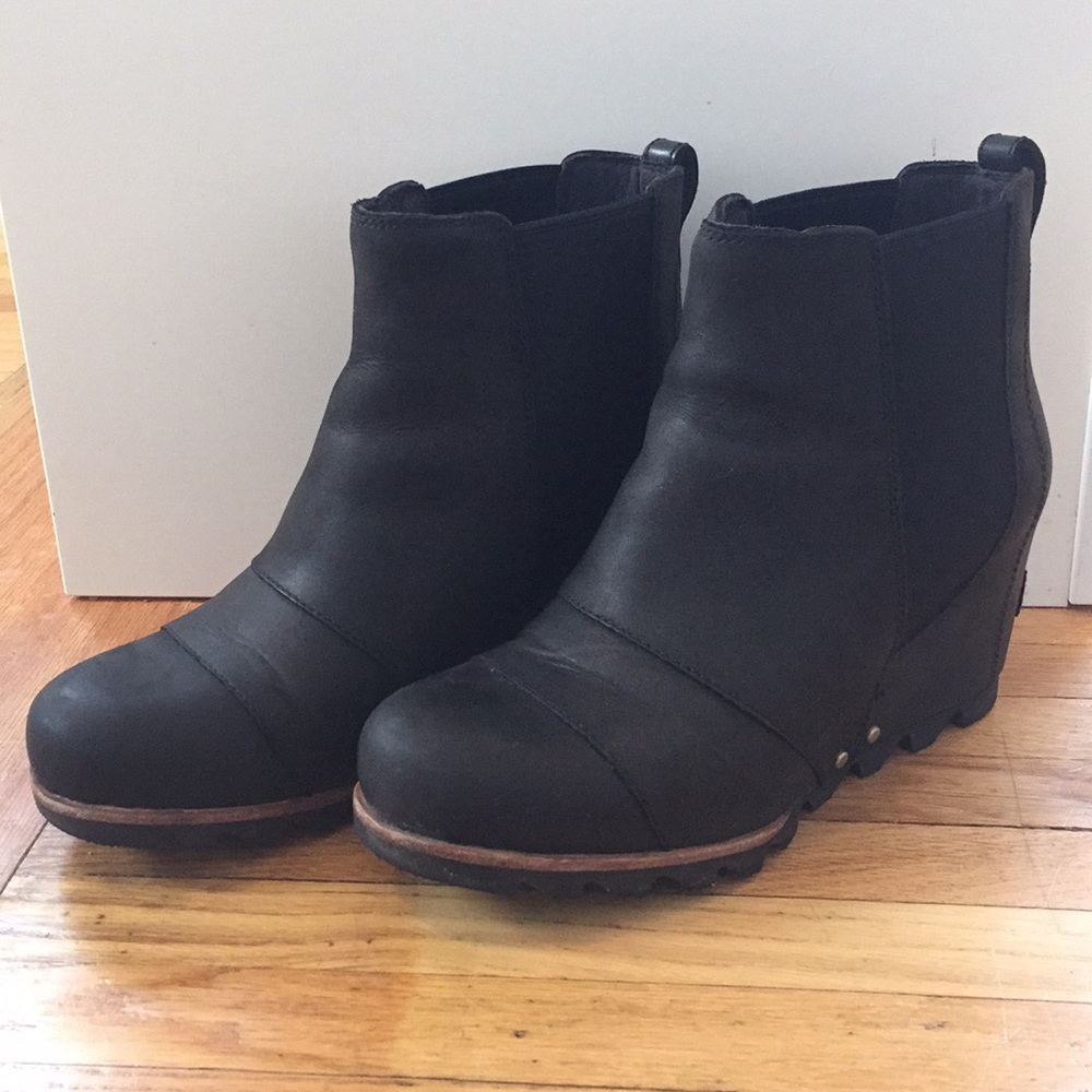 Sorel Lea Booties Sz 7